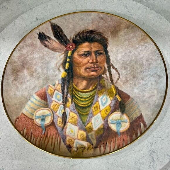 Vague Shadows Ltd Collector Plate 1979 Perillo “Chief Joseph” Chieftain Series - Picture 3 of 10